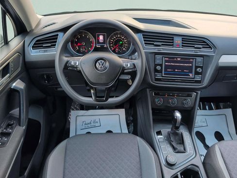 Used 2020 Volkswagen Tiguan S image 13