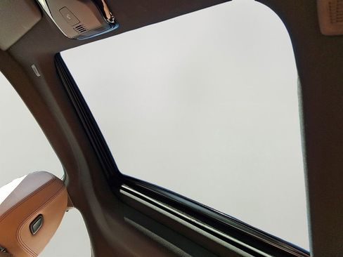 Certified 2025 BMW 230i xDrive Coupe w/ M Sport Package image 14