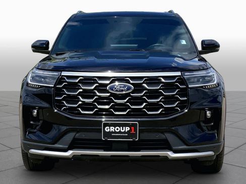 Used 2025 Ford Explorer Platinum w/ Ultimate Package AWD/4WD image 3