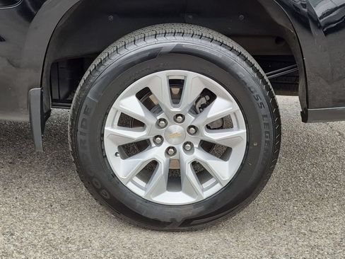 Used 2024 Chevrolet Silverado 1500 Custom RWD image 9