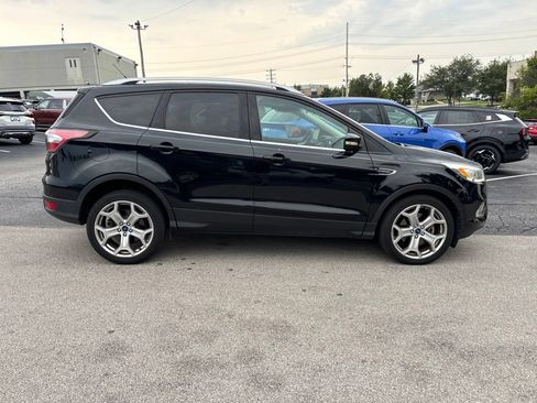 Used 2017 Ford Escape Titanium w/ Equipment Group 301A AWD/4WD image 2