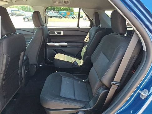 Certified 2023 Ford Explorer XLT AWD/4WD image 11