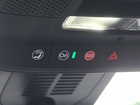 Used 2025 Chevrolet Equinox LT FWD image 26