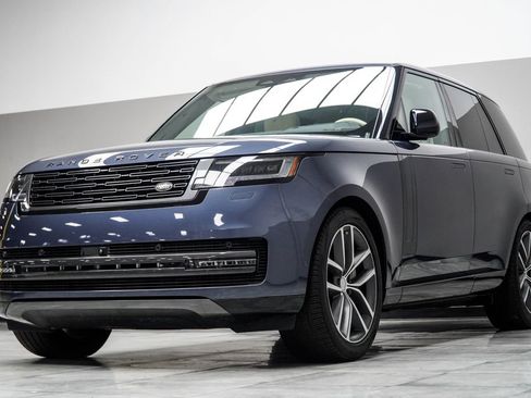 Used 2024 Land Rover Range Rover SE AWD/4WD image 9