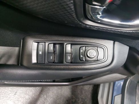 Used 2023 Subaru Outback Premium image 28