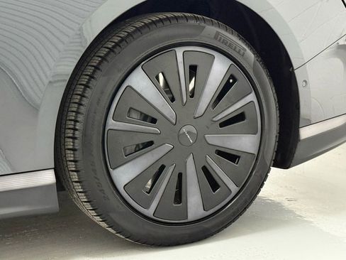 Used 2025 Lucid Air Touring image 44