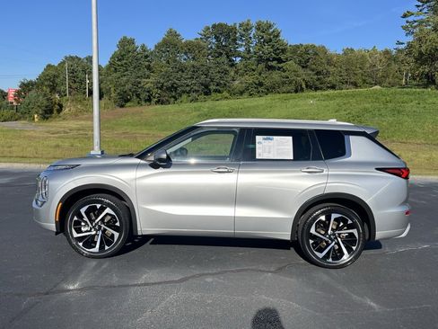 Used 2022 Mitsubishi Outlander SEL image 27