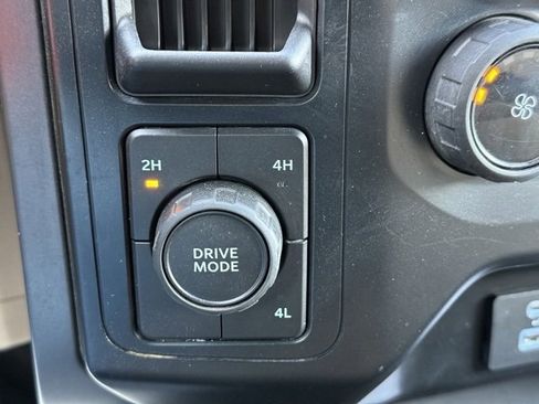 Used 2023 Ford F150 XLT image 30