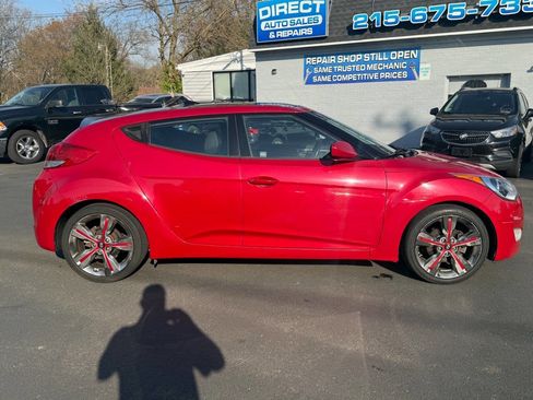 Used 2016 Hyundai Veloster w/ Option Group 02 FWD image 13