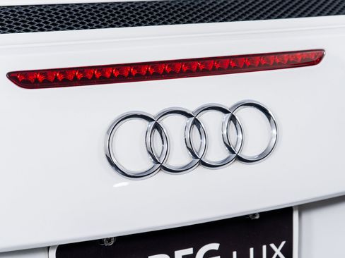 Used 2011 Audi R8 V8 image 15