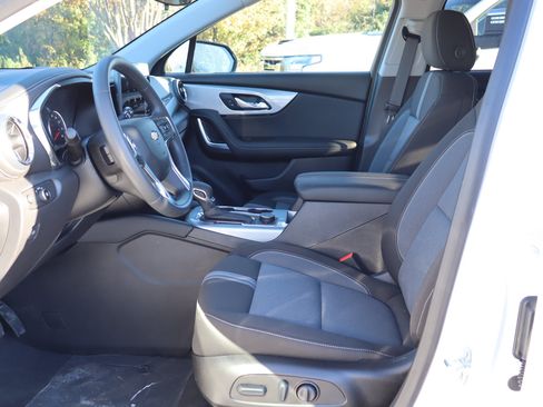 Used 2025 Chevrolet Blazer LT FWD image 10