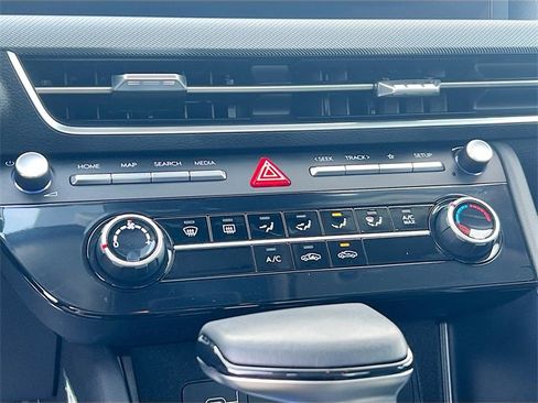 Used 2025 Hyundai Sonata SE image 15