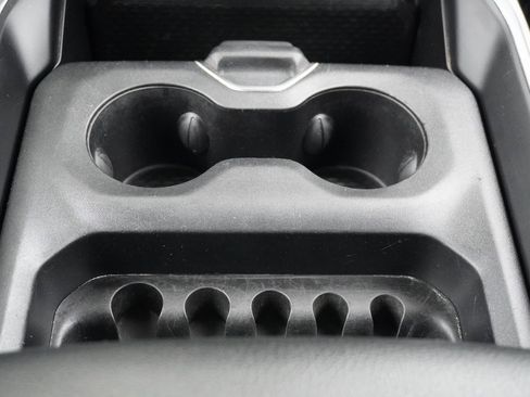 Used 2019 RAM 1500 Laramie image 17