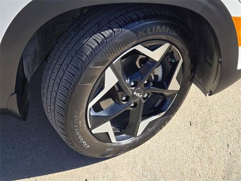 Certified 2024 Kia Seltos EX image 6