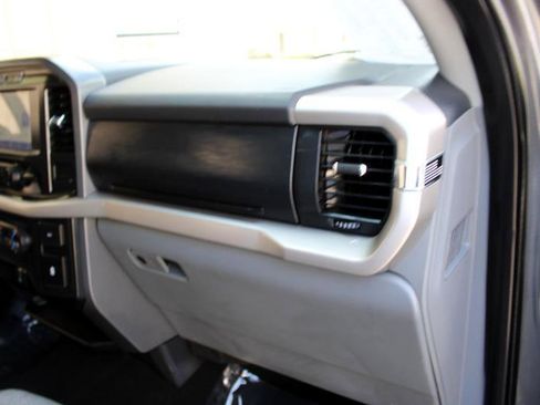 Used 2021 Ford F150 XLT image 16