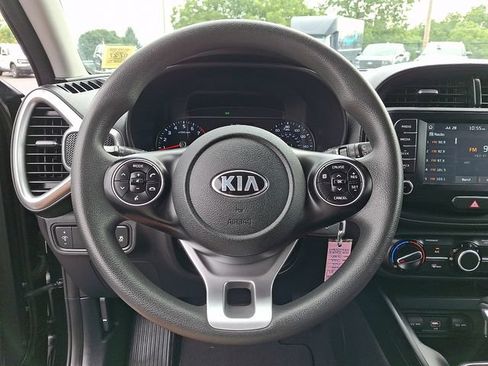 Used 2021 Kia Soul LX FWD image 19