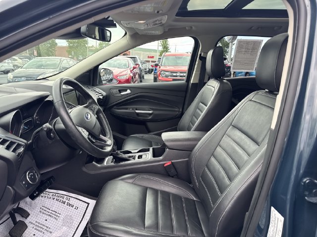 Used 2019 Ford Escape Titanium AWD/4WD image 9