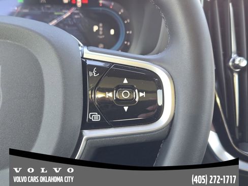 Certified 2025 Volvo V60 B5 Cross Country Plus image 28