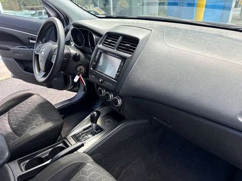 Used 2020 Mitsubishi Outlander Sport Black Edition FWD image 24