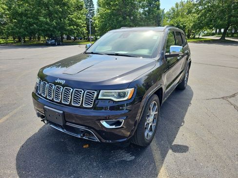 Used 2019 Jeep Grand Cherokee Overland AWD/4WD image 2