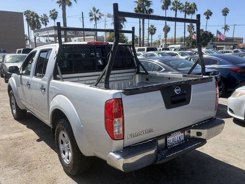 Used 2013 Nissan Frontier S RWD image 7
