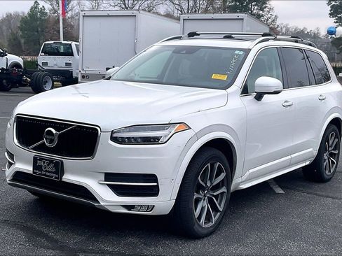 Used 2017 Volvo XC90 T6 Momentum w/ Vision Package image 2