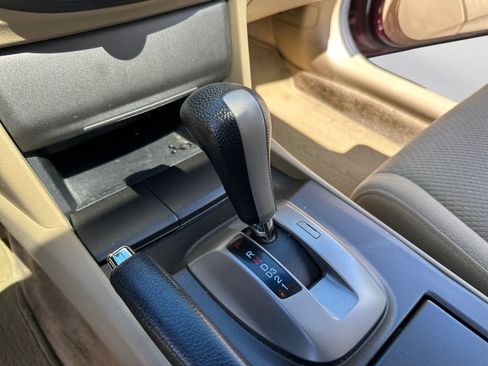 Used 2011 Honda Accord EX image 17