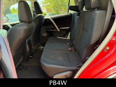 Used 2016 Toyota RAV4 LE FWD image 26