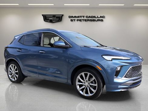 Used 2025 Buick Encore GX Avenir w/ Avenir Technology Package FWD image 7