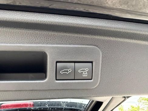 Used 2025 Toyota 4Runner 4WD image 6