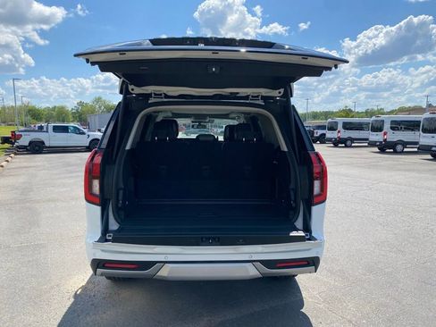 New 2026 Ford Expedition Platinum AWD/4WD image 9