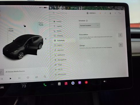 Used 2021 Tesla Model Y Long Range image 46