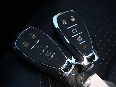 Used 2017 Chevrolet Sonic Premier image 22