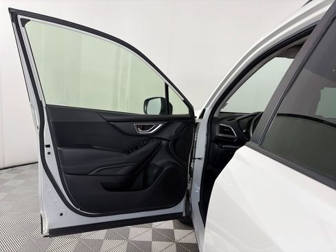 Used 2023 Subaru Forester Premium AWD/4WD image 10