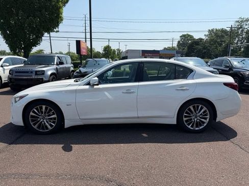 Used 2019 INFINITI Q50 Luxe w/ Essential Package (3.0T Luxe) AWD/4WD image 4