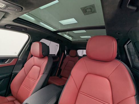 New 2026 Porsche Cayenne Turbo image 24