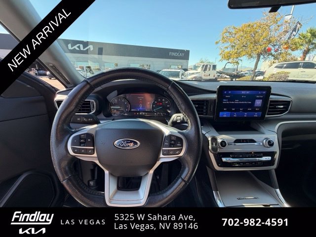 Used 2022 Ford Explorer XLT w/ Equipment Group 202A RWD image 11
