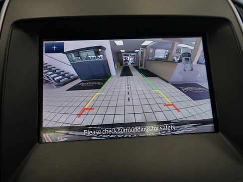 Used 2020 Ford Edge ST-Line w/ Cold Weather Package image 8