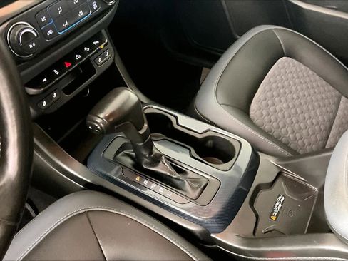Used 2019 Chevrolet Colorado Z71 image 15