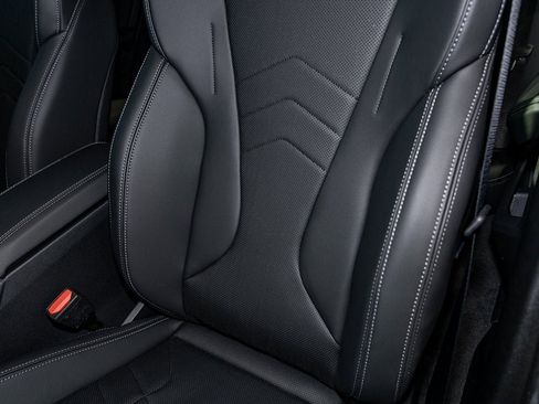 Used 2026 BMW M235i xDrive w/ Technology Package image 17