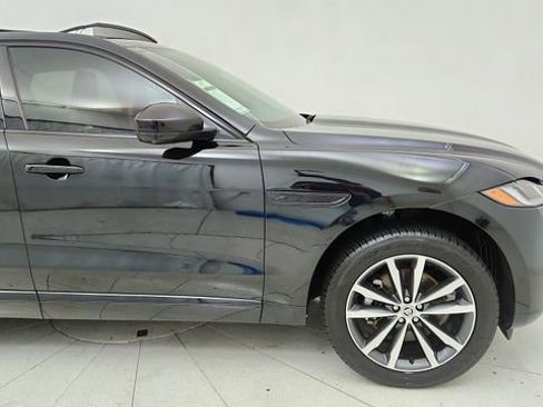 Used 2025 Jaguar F-PACE R-Dynamic S image 8