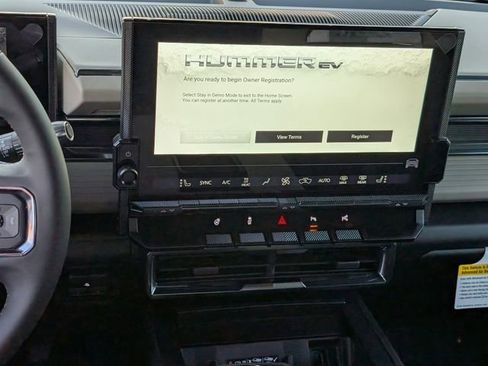 New 2026 GMC Hummer EV 4x4 Crew Cab image 10