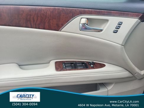 Used 2011 Toyota Avalon Limited FWD image 8