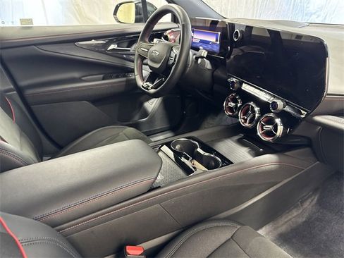 Used 2024 Chevrolet Blazer EV RS image 28