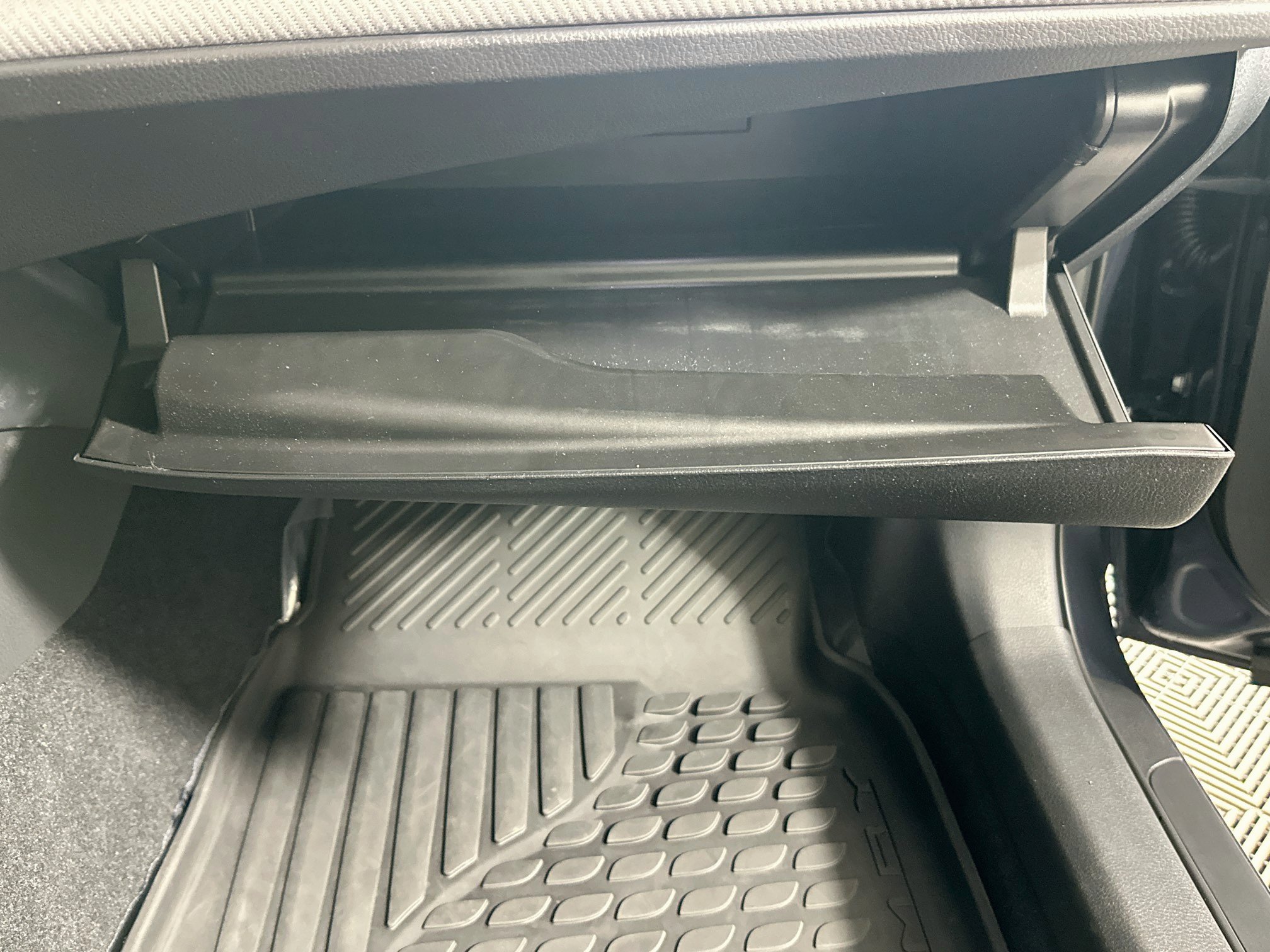 Certified 2026 Toyota Camry SE FWD image 32
