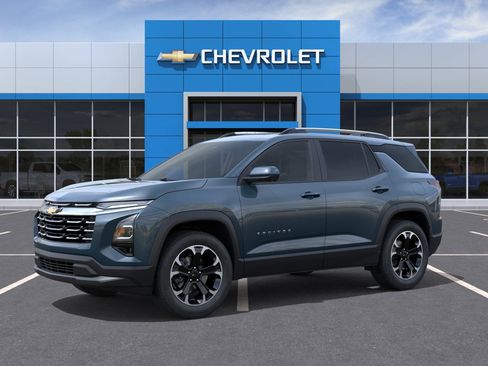 New 2026 Chevrolet Equinox LT w/ Convenience Package II AWD/4WD image 2