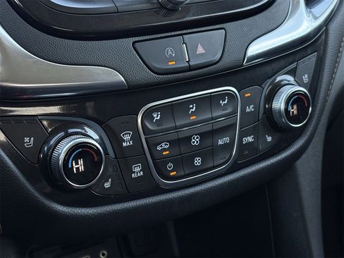 Certified 2022 Chevrolet Equinox Premier image 20