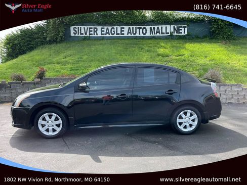 Used 2012 Nissan Sentra 2.0 SR w/ Convenience Pkg image 2