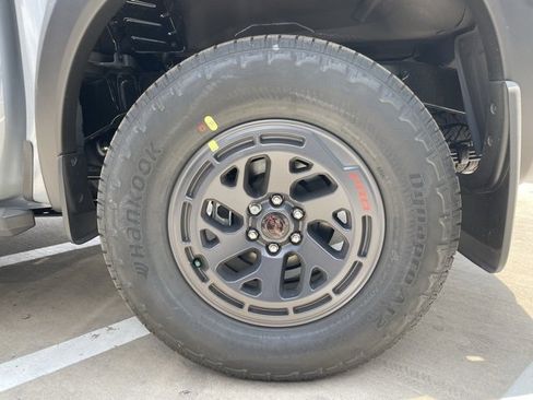 Certified 2025 Nissan Frontier PRO-4X w/ Pro Premium Package image 21