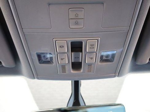 Used 2021 Volkswagen Atlas SE FWD image 34